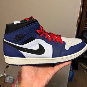 Nike Air Jordan mid 1 852542-400